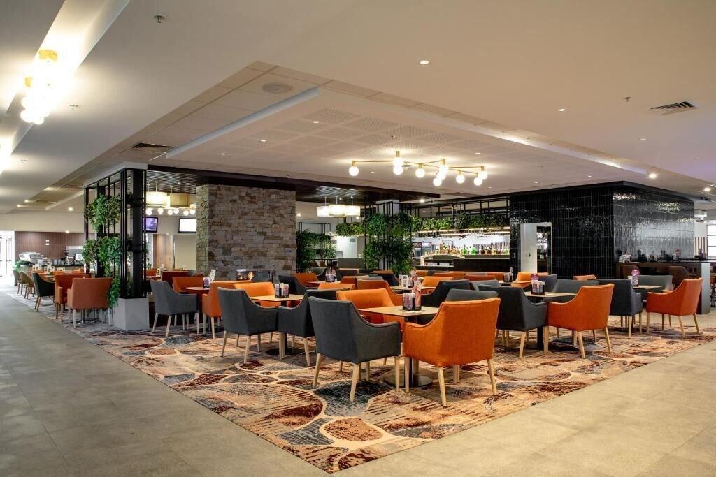 Restaurant Young Federation Motor Inn