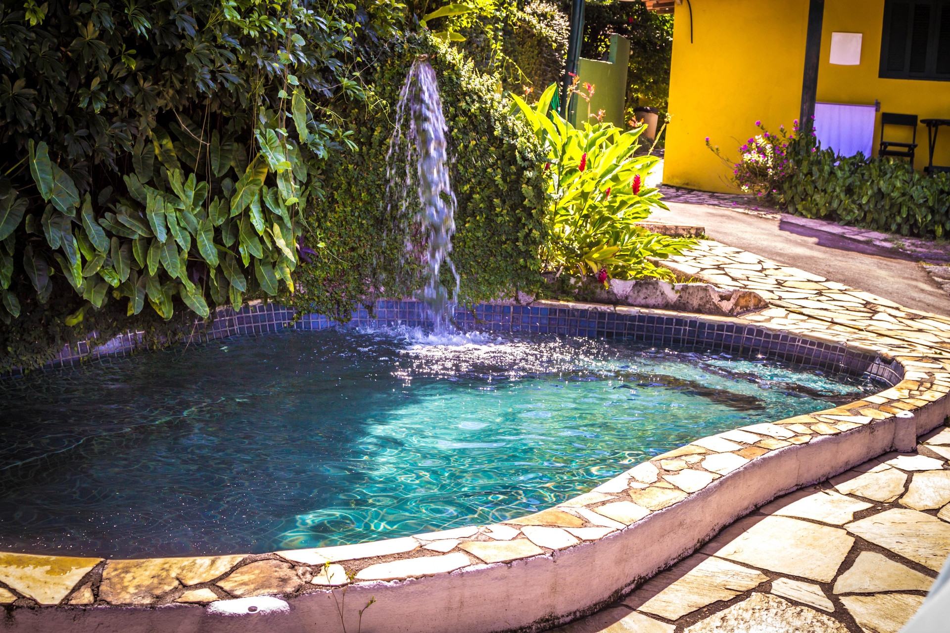 Vista Piscina Pousada Aporan
