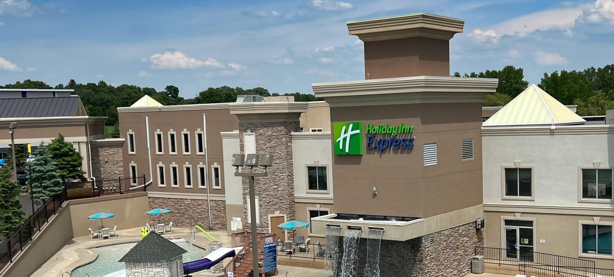 Vista Exterior Holiday Inn Express Wisconsin Dells by IHG