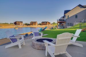 Alquiler Vacacional - Spacious New Lisbon Home w/ Lake Access!