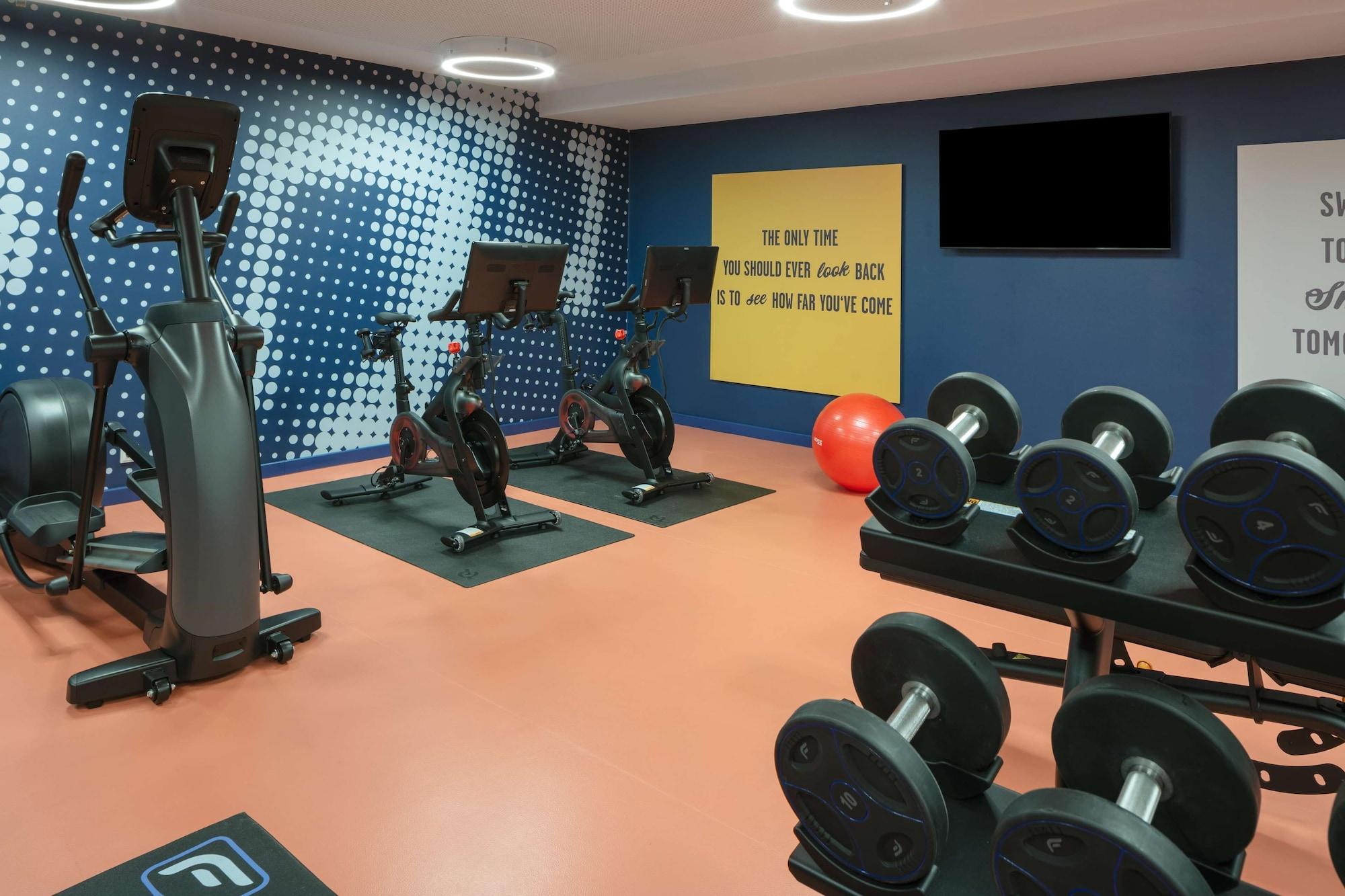 Academia Hampton by Hilton Berlin City West