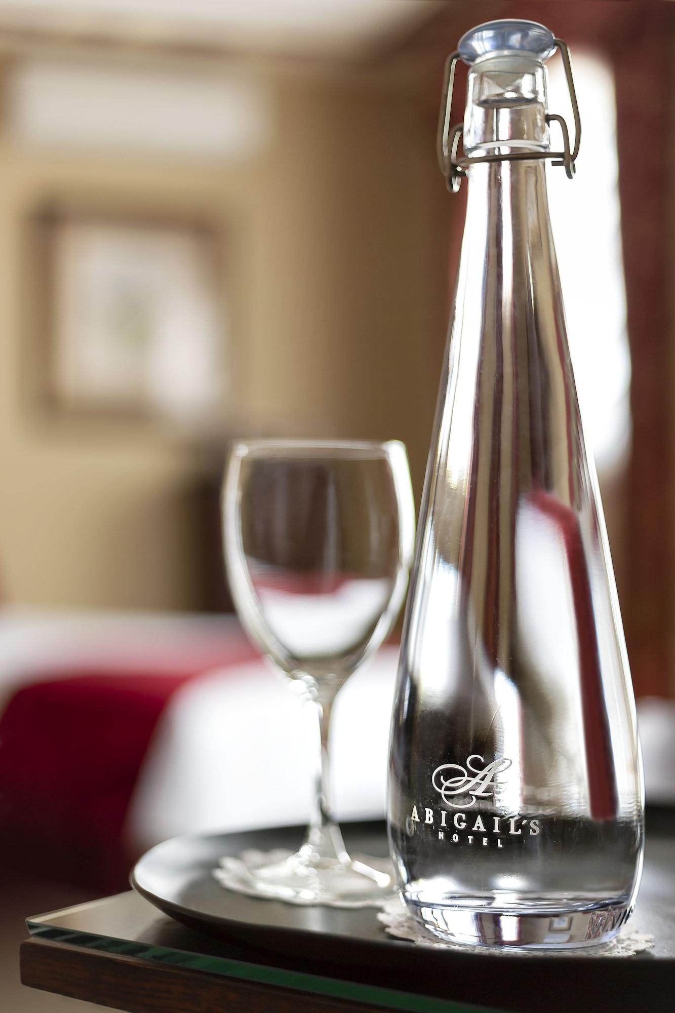 Set de Habitación Abigail's Hotel