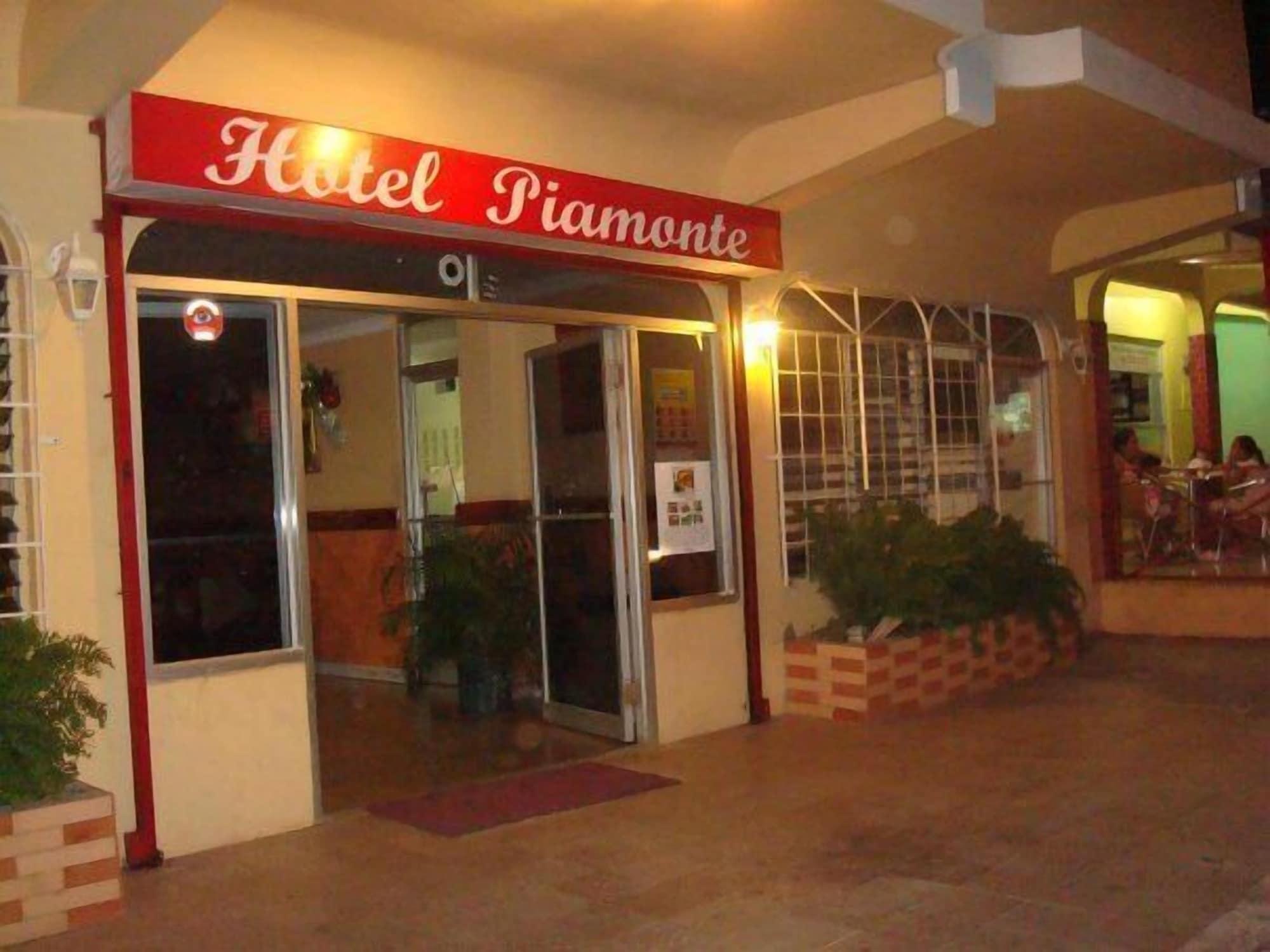 Varios Hotel Piamonte