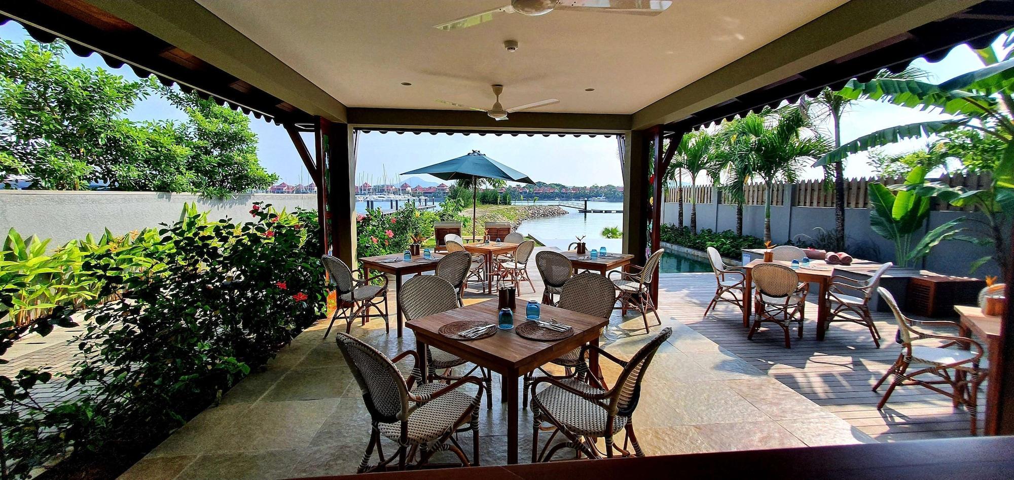 Restaurant JA Enchanted Waterfront Seychelles