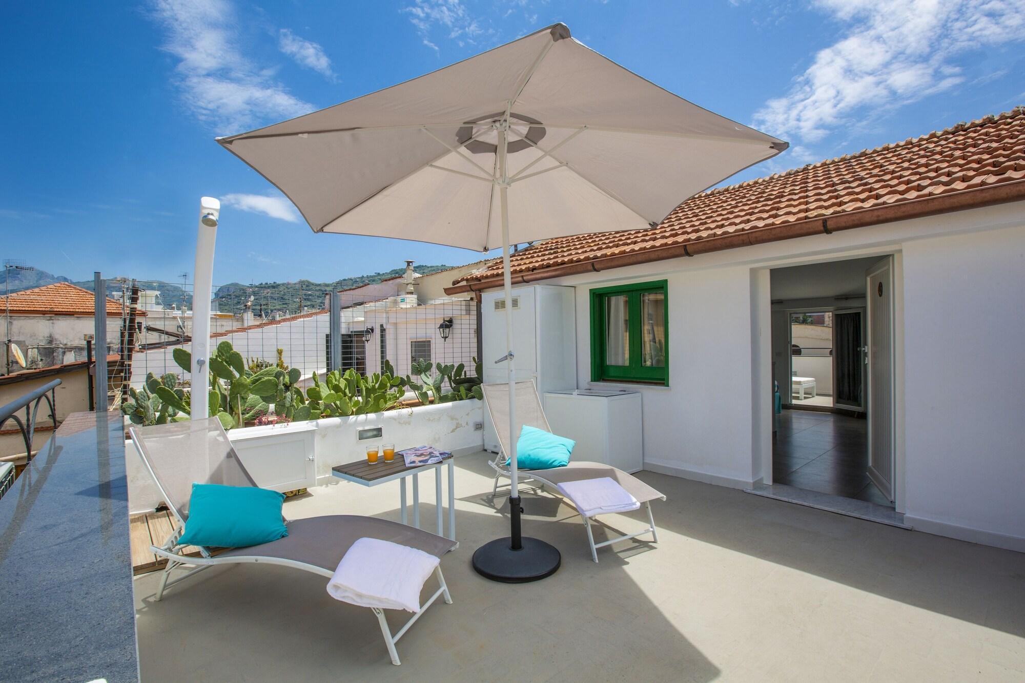 Varios Boutique Suites 186