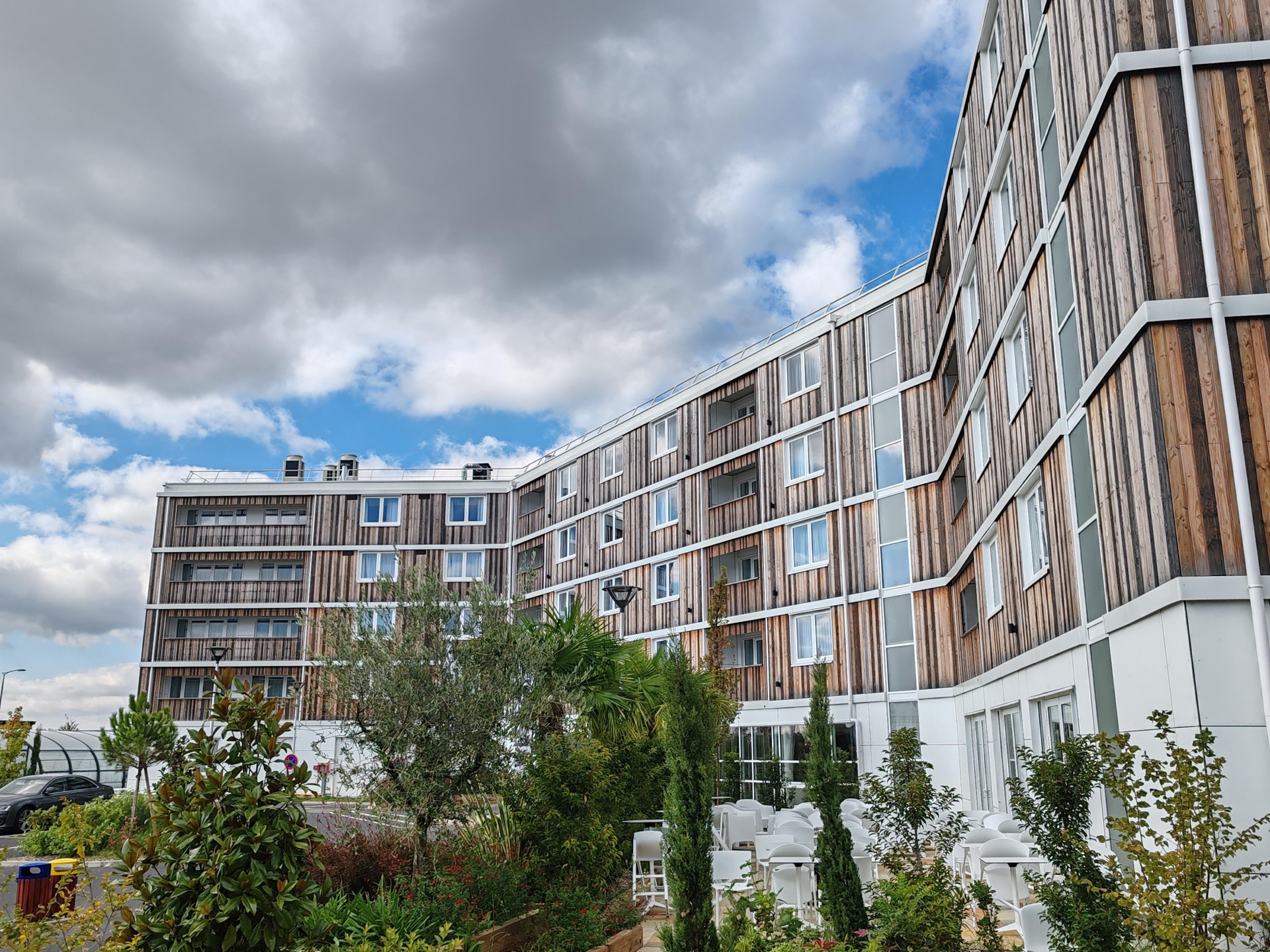 Vista Exterior Westotel Taverny