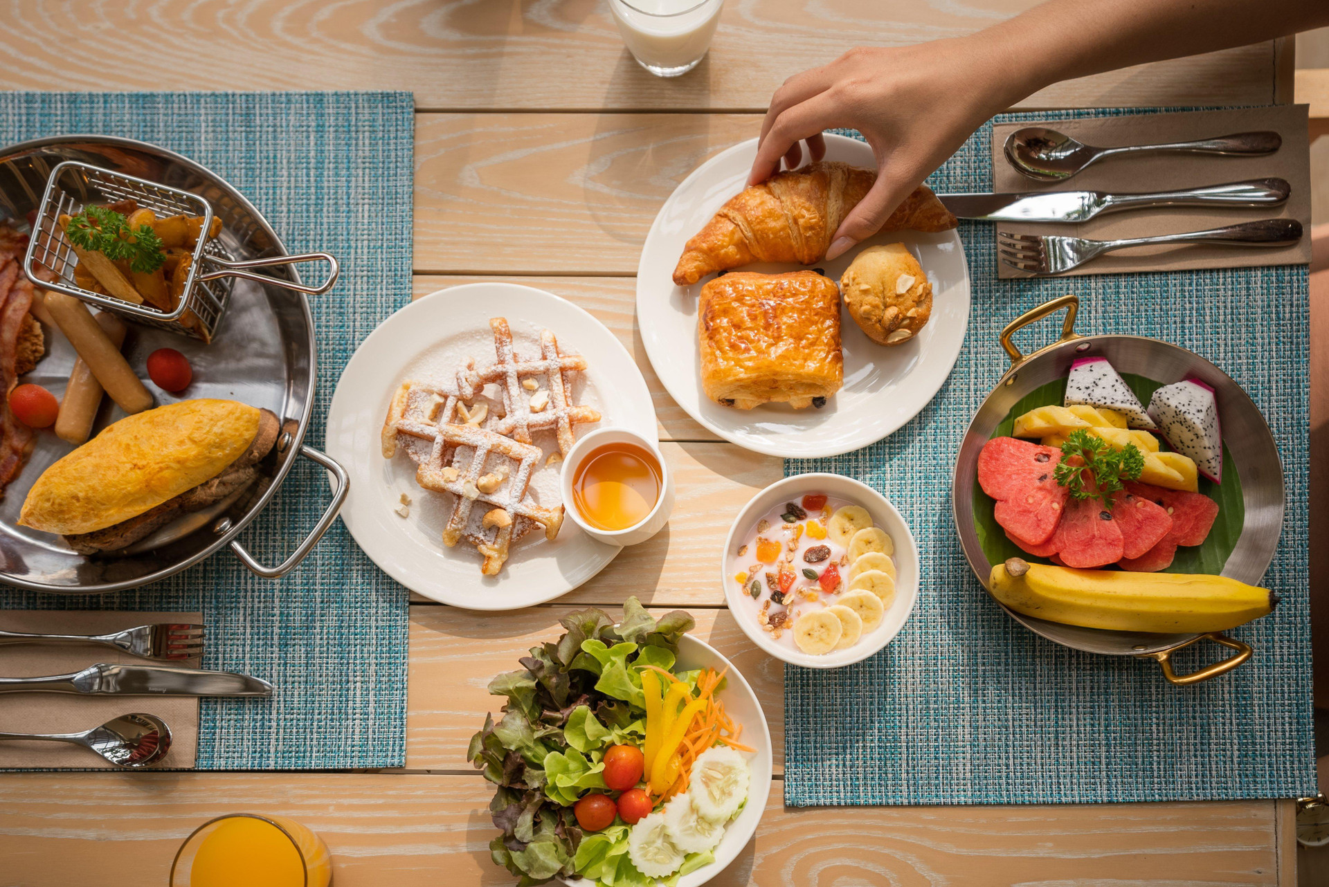 Restaurant Holiday Inn Resort Samui Bophut Beach by IHG