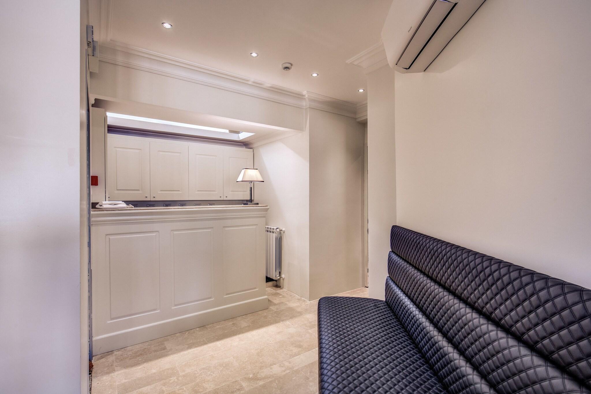 Vista Lobby Hotel Domus Mea