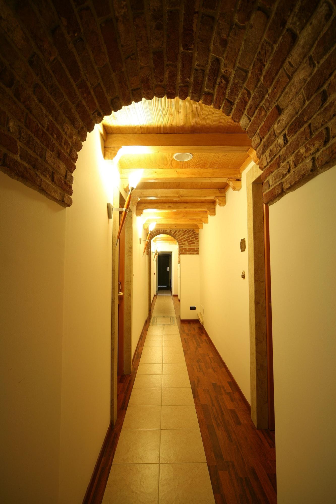 Vista Lobby Hotel Ungheria Varese 1946