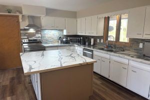 Alquiler Vacacional - 3-bedroom house with nice yard in Muncie + patio + plenty of parking