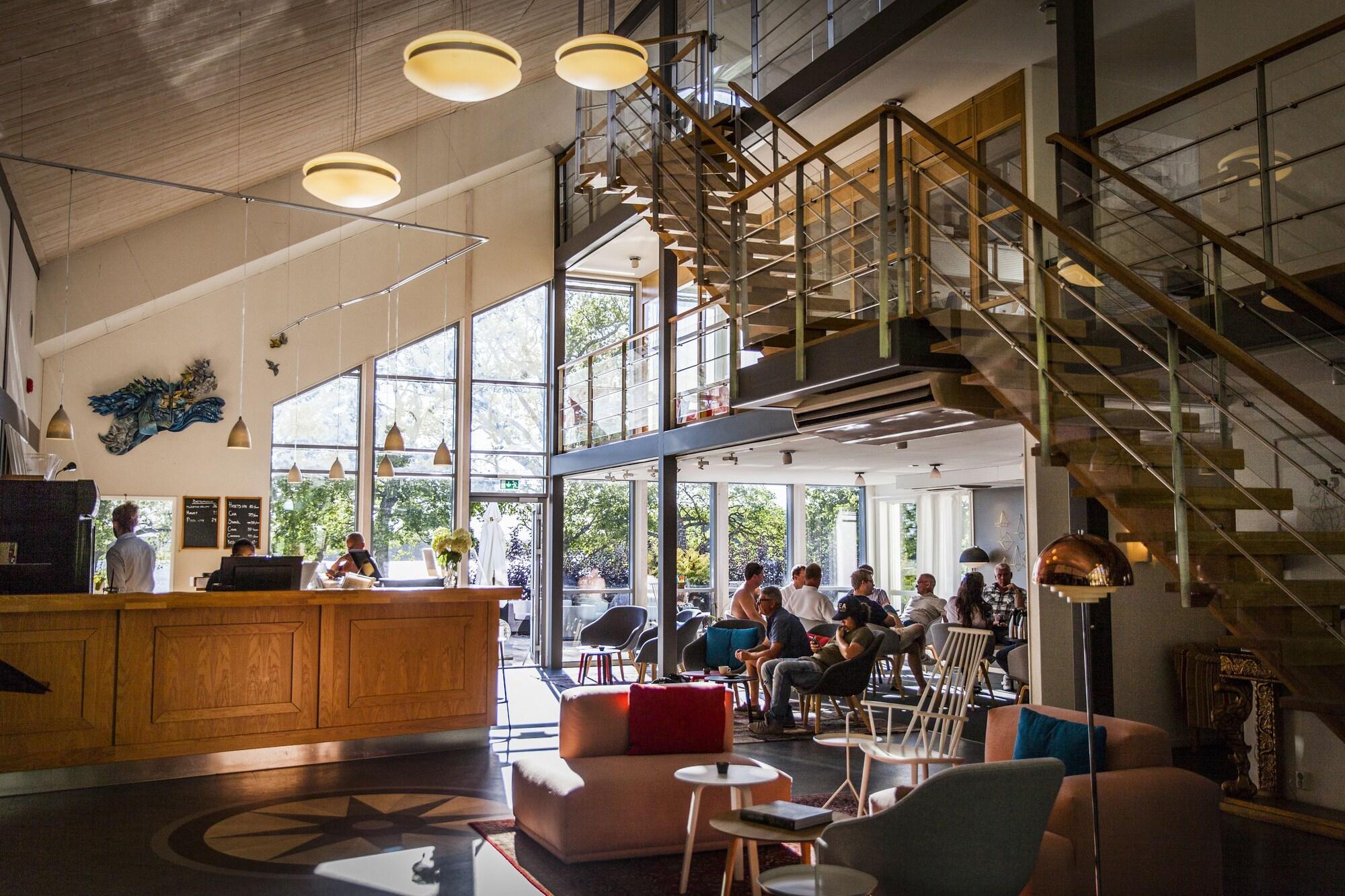 Bar/Salón Gränsö Slott Hotel & Spa