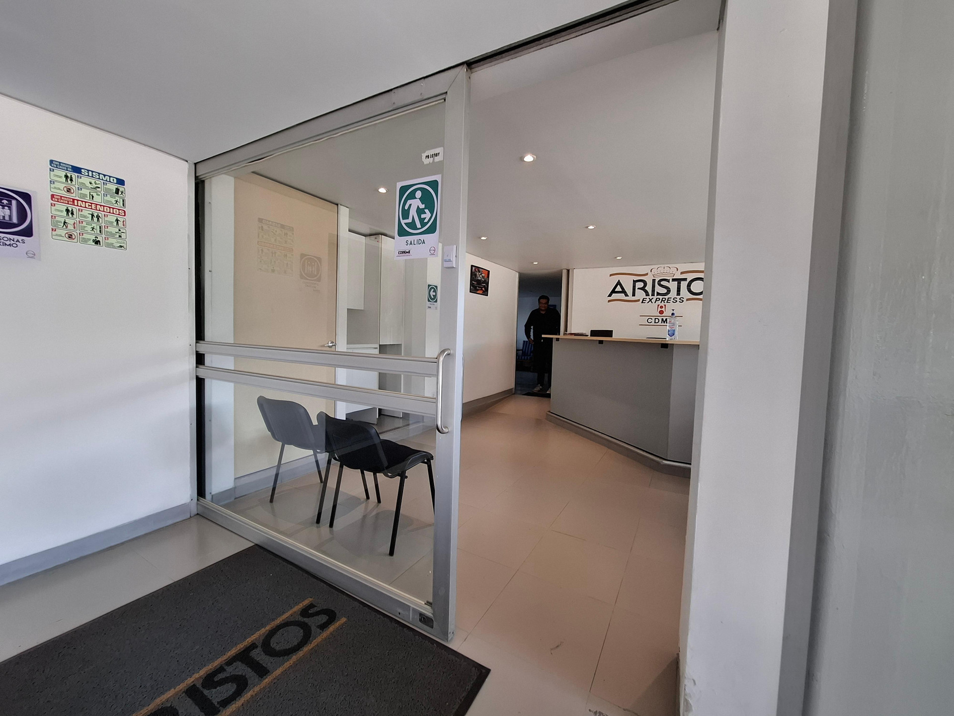 Vista Lobby Hotel Aristos Express
