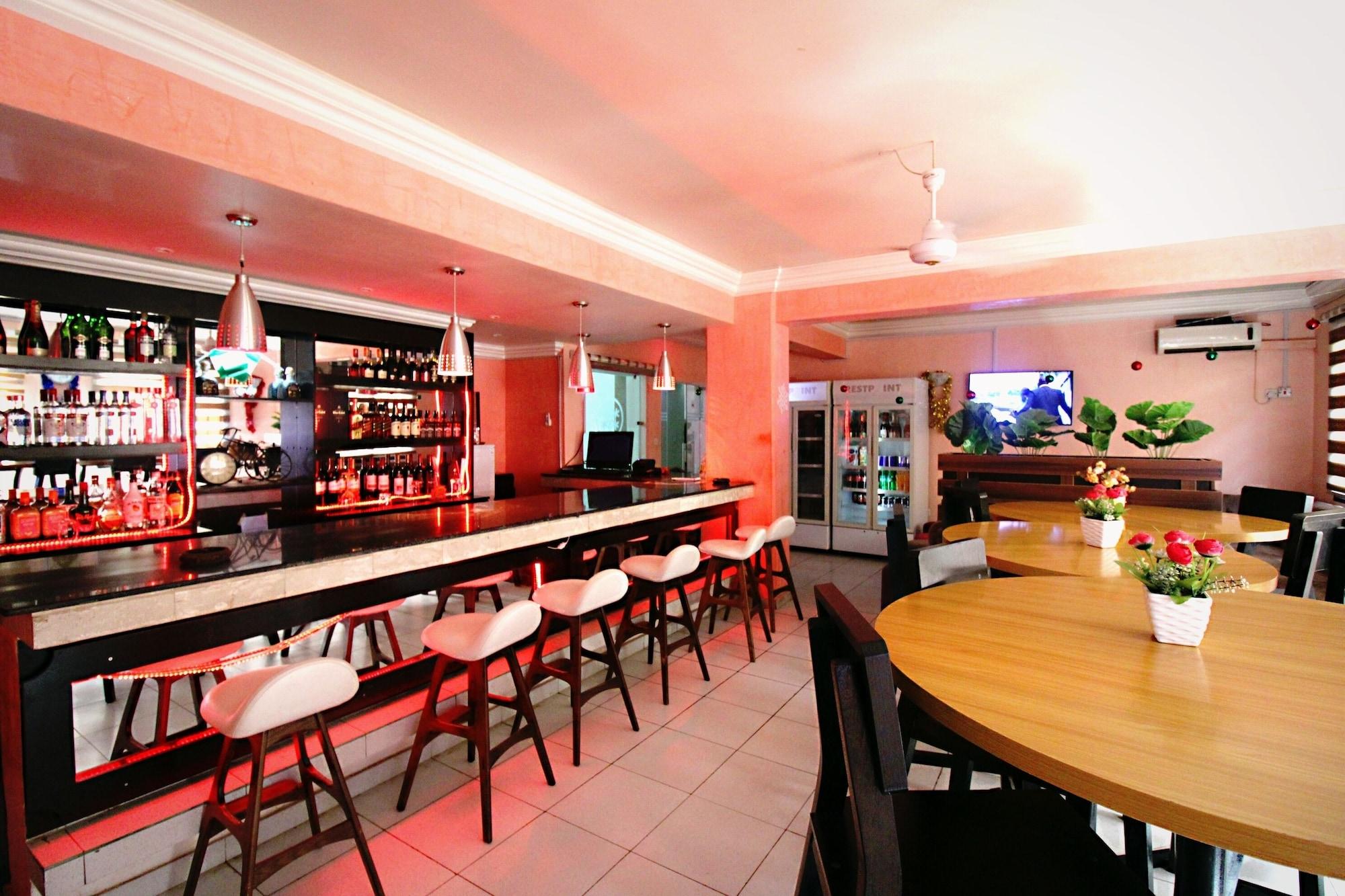 Bar/Salón Ishakool Hotels