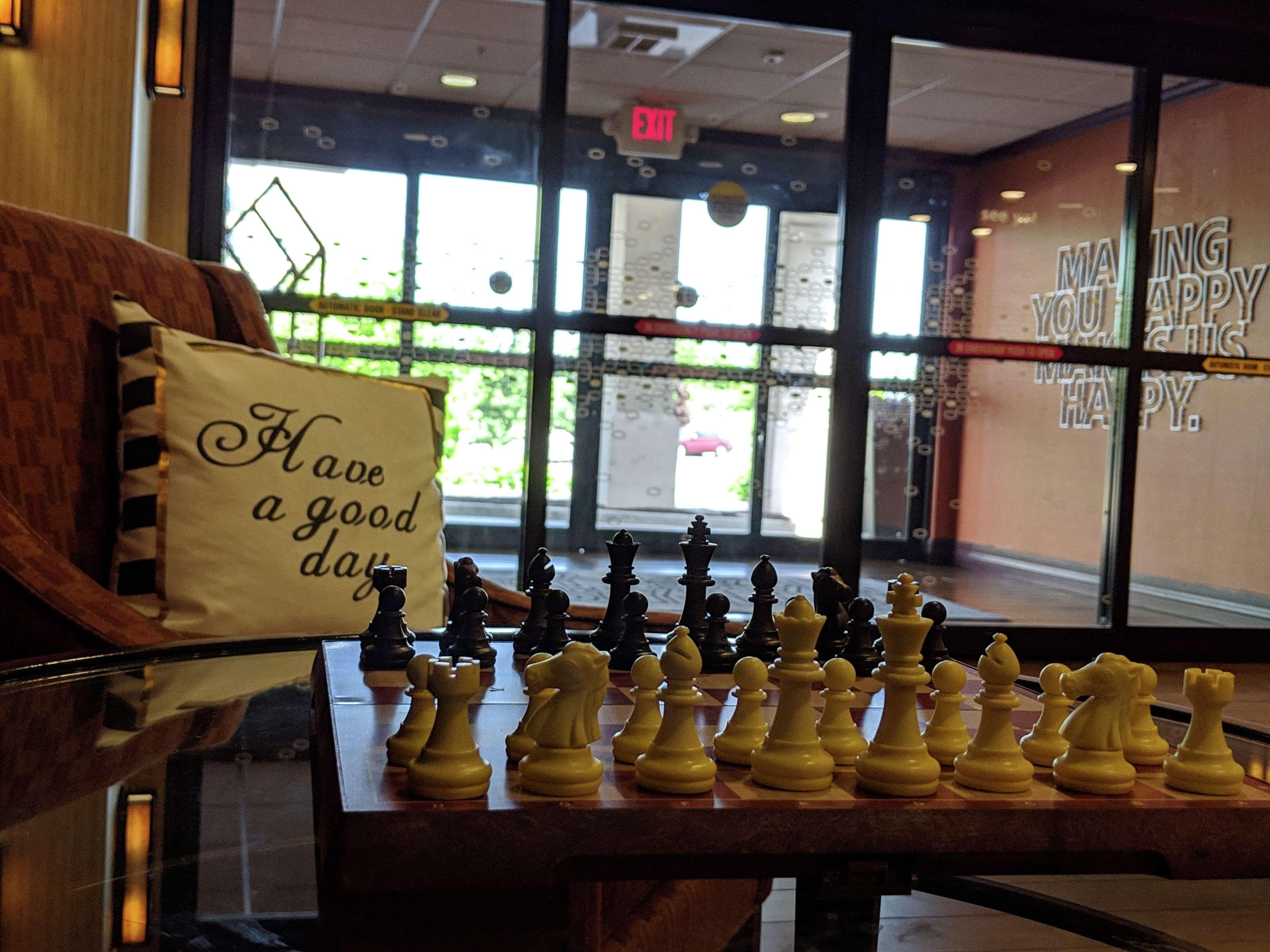 Vista Lobby Hampton Inn & Suites Cincinnati-Union Center