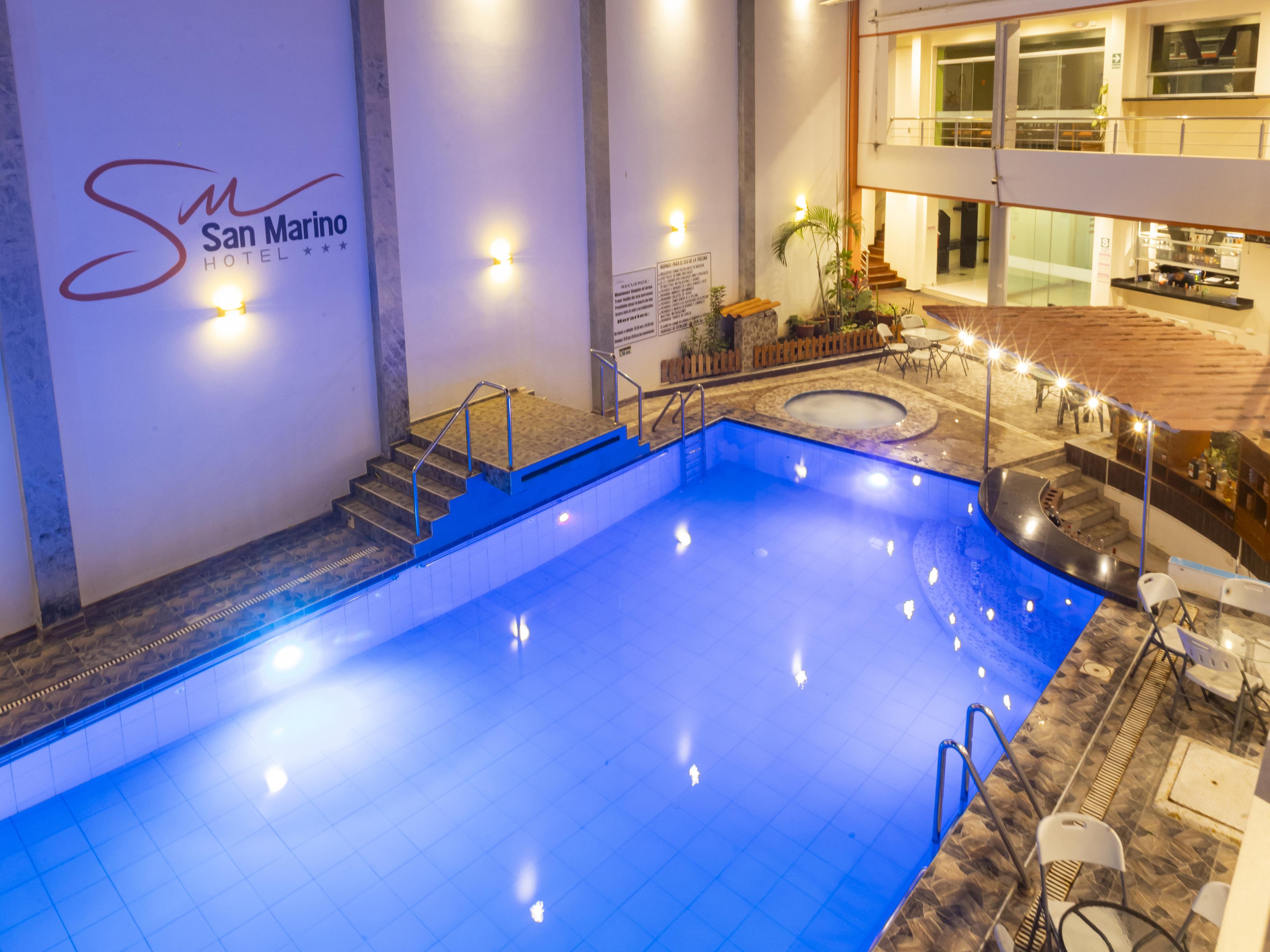 Vista Piscina Hotel San Marino