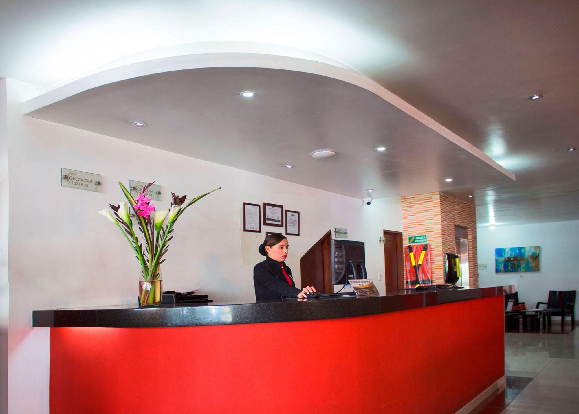 Vista Lobby Hotel Dorado Gold