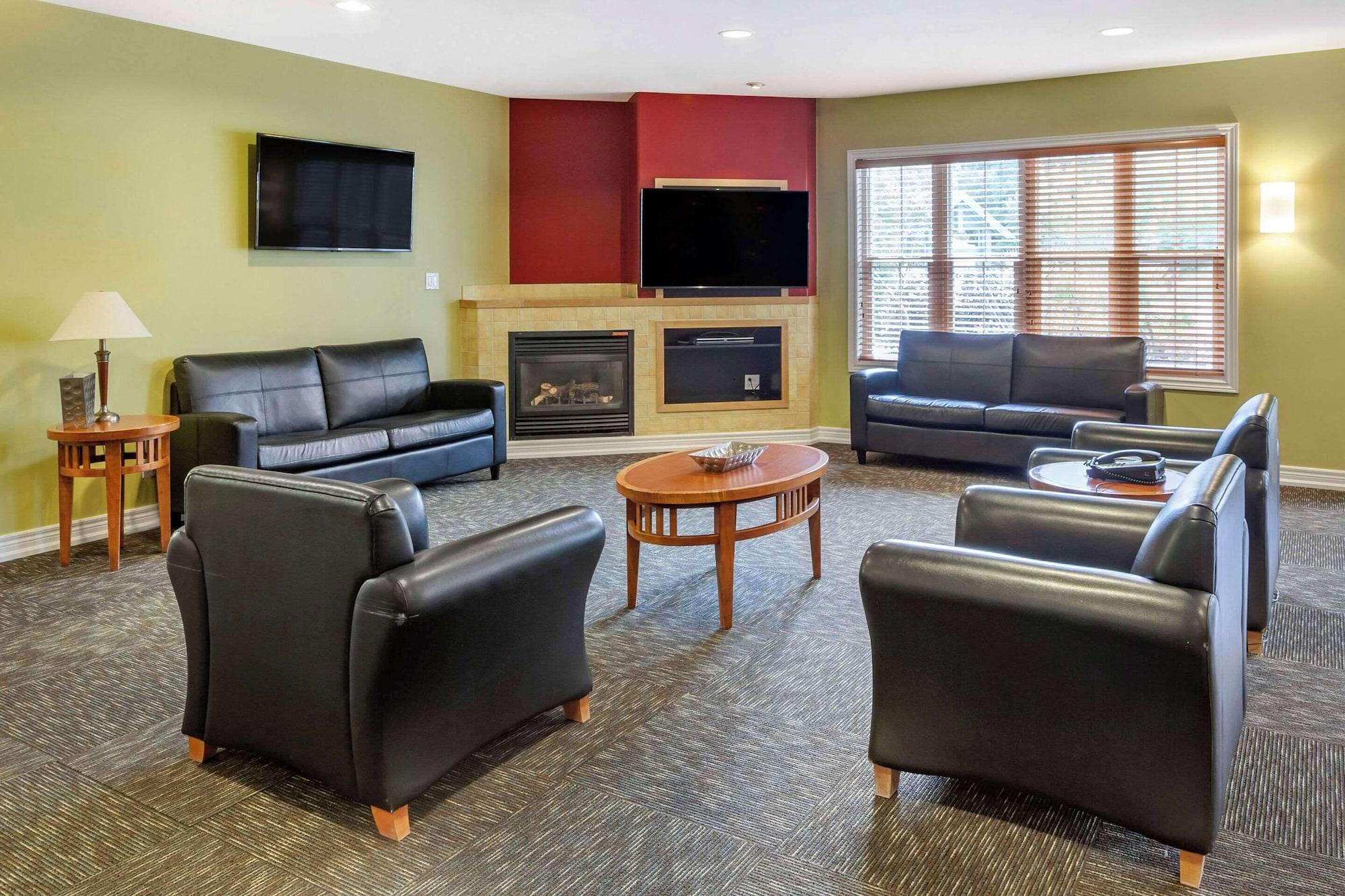 Vista Lobby Carriage Ridge Resort, an Ascend Collection Resort