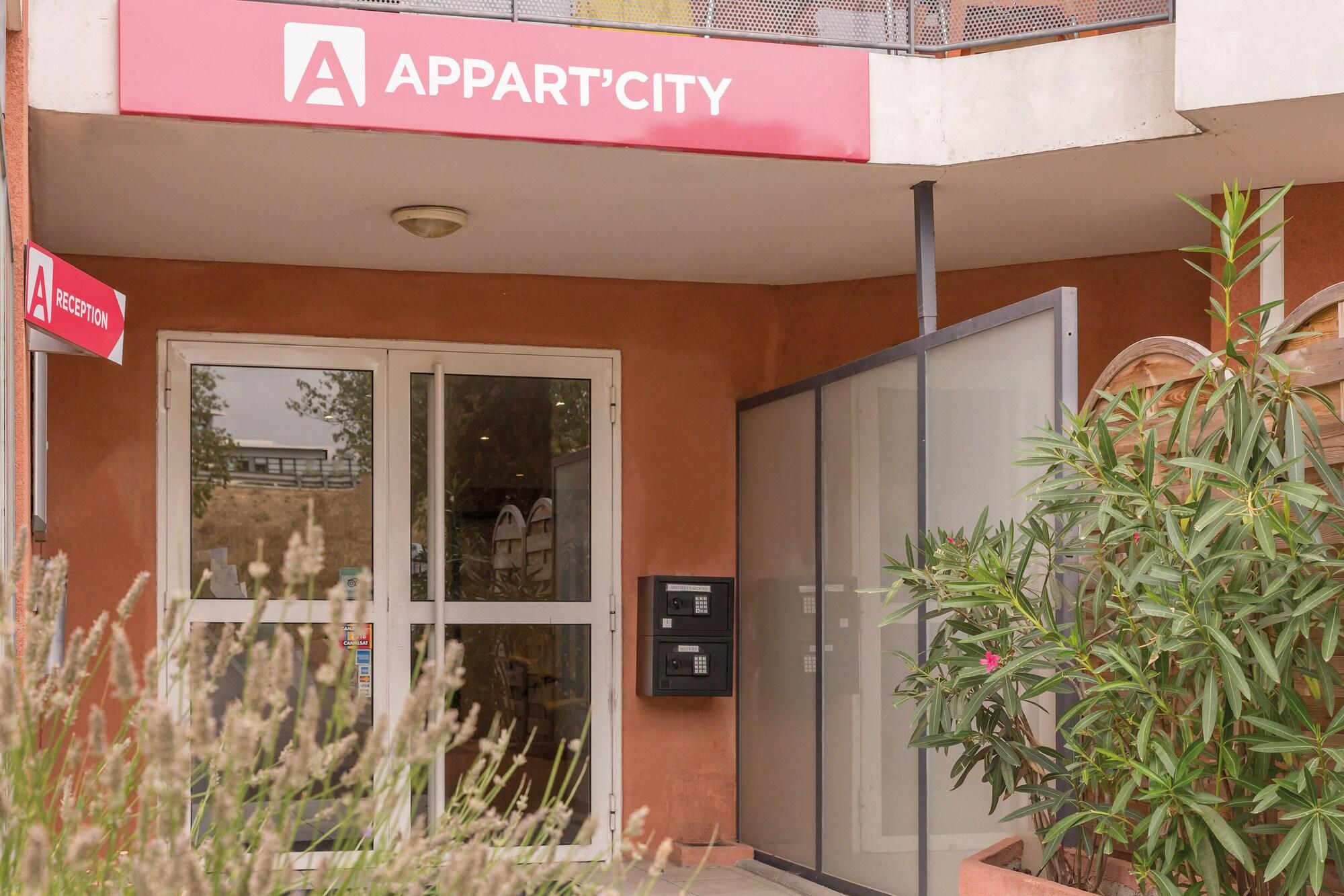 Vista Exterior Appart’City Classic Aix en Provence – La Duranne