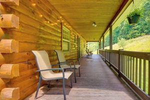 Arriendo temporal - Serene Mountain Retreat on 40 Acres w/ Fire Pit!
