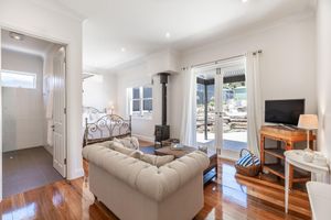 Alquiler Vacacional - Vintners Retreat: Stylish Retreat near Sea & Vines