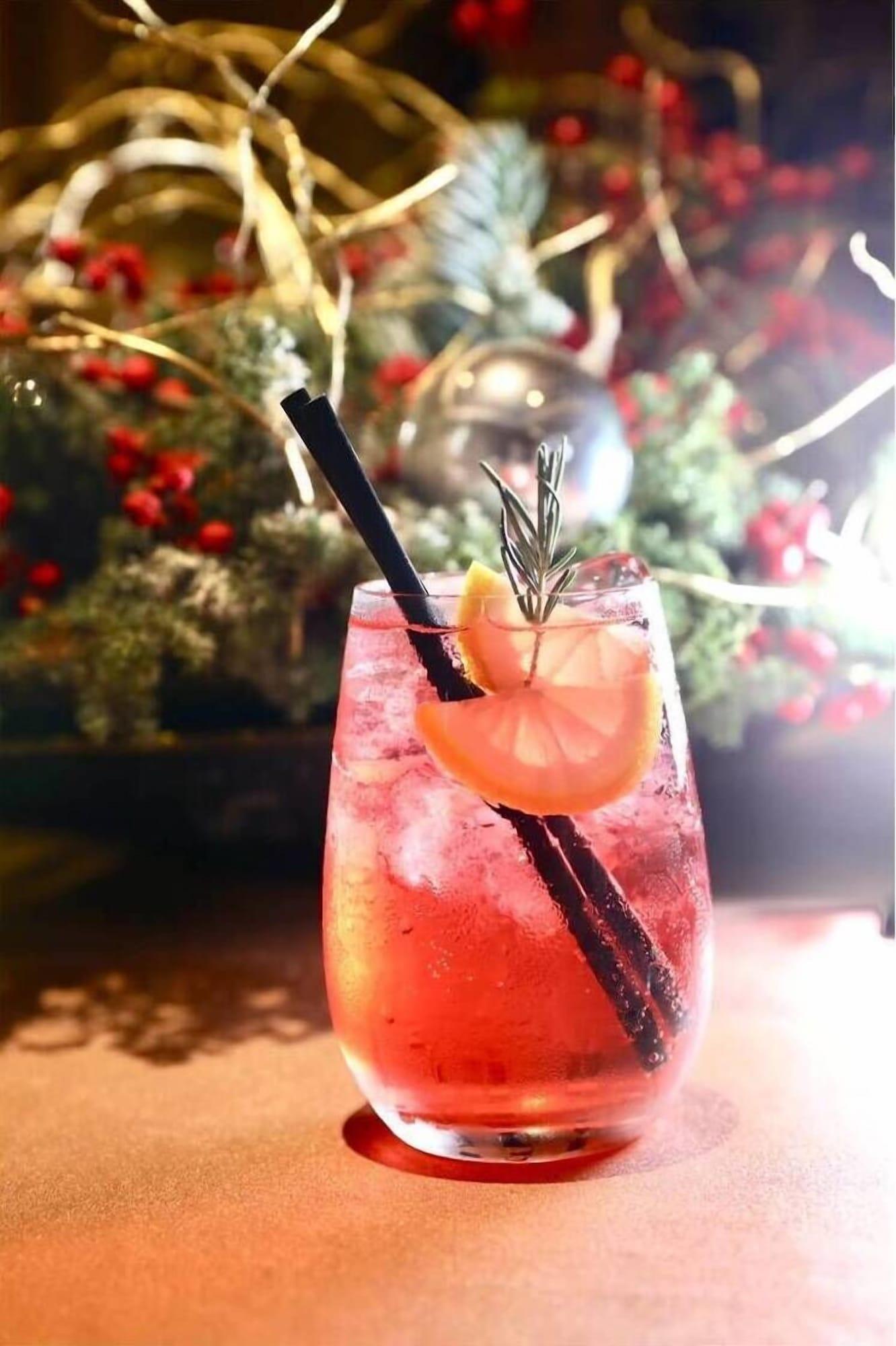 Bar/Salón LN Hotel Five