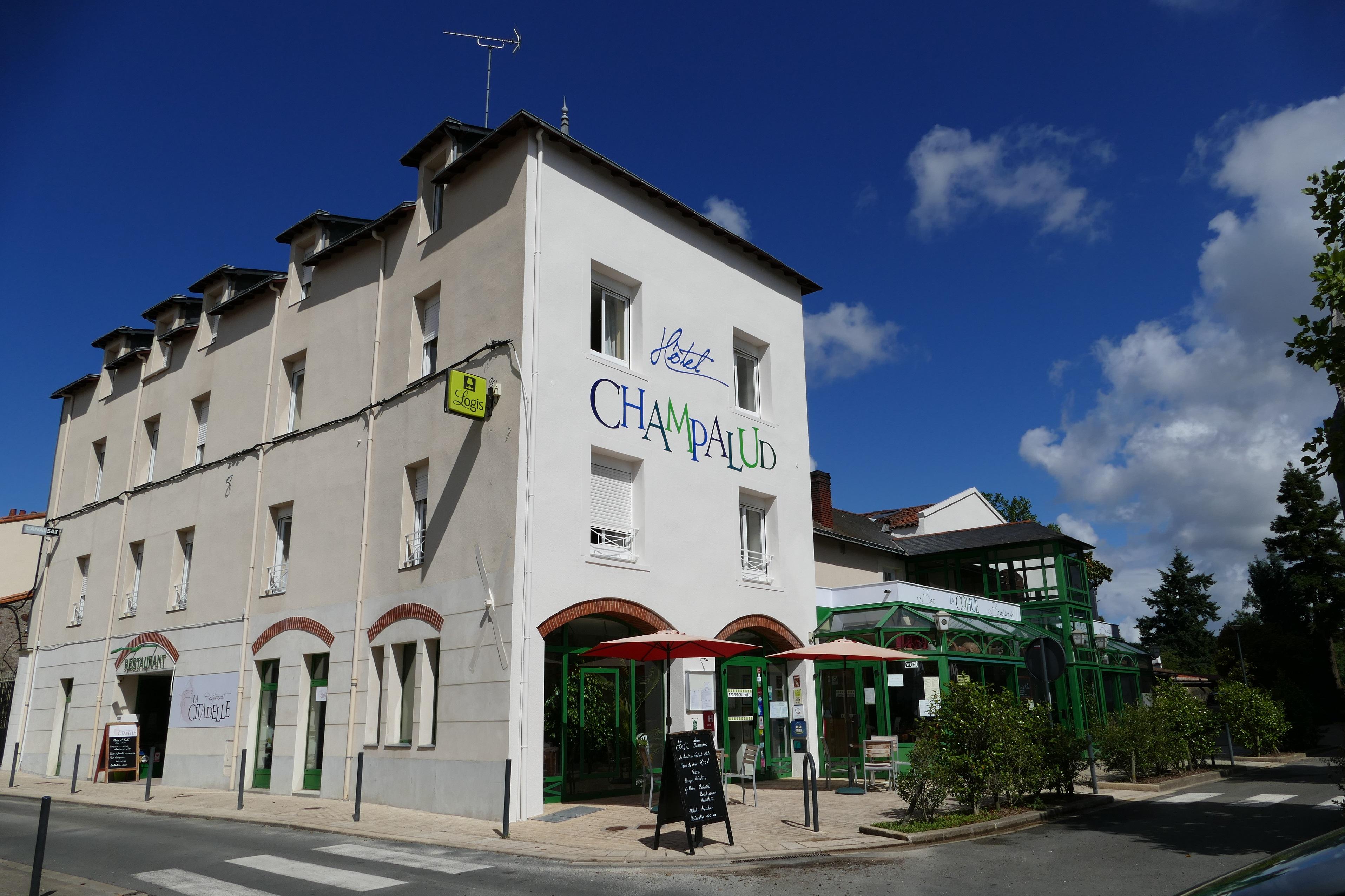 Vista Exterior Logis Hôtel Le Champalud