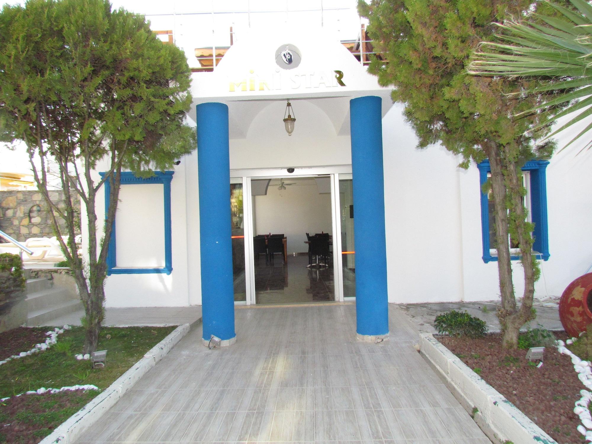 Vista Exterior Ministar Hotel
