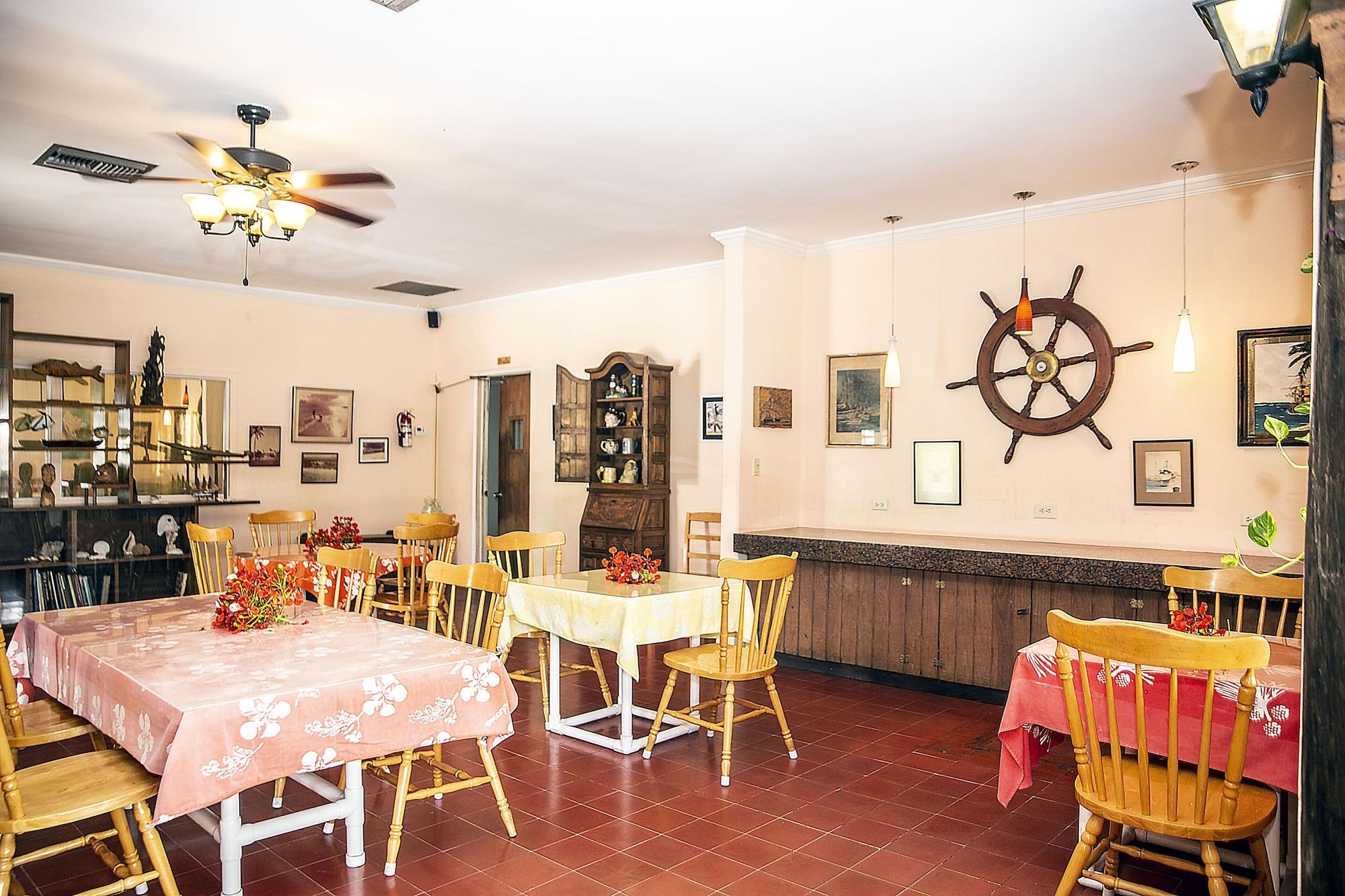 Restaurant Orange Hill Beach Inn