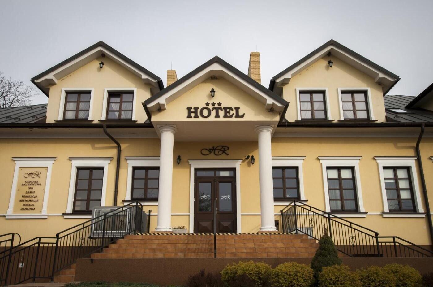 Vista Exterior Hotel Rytwiany Nowy Dworek