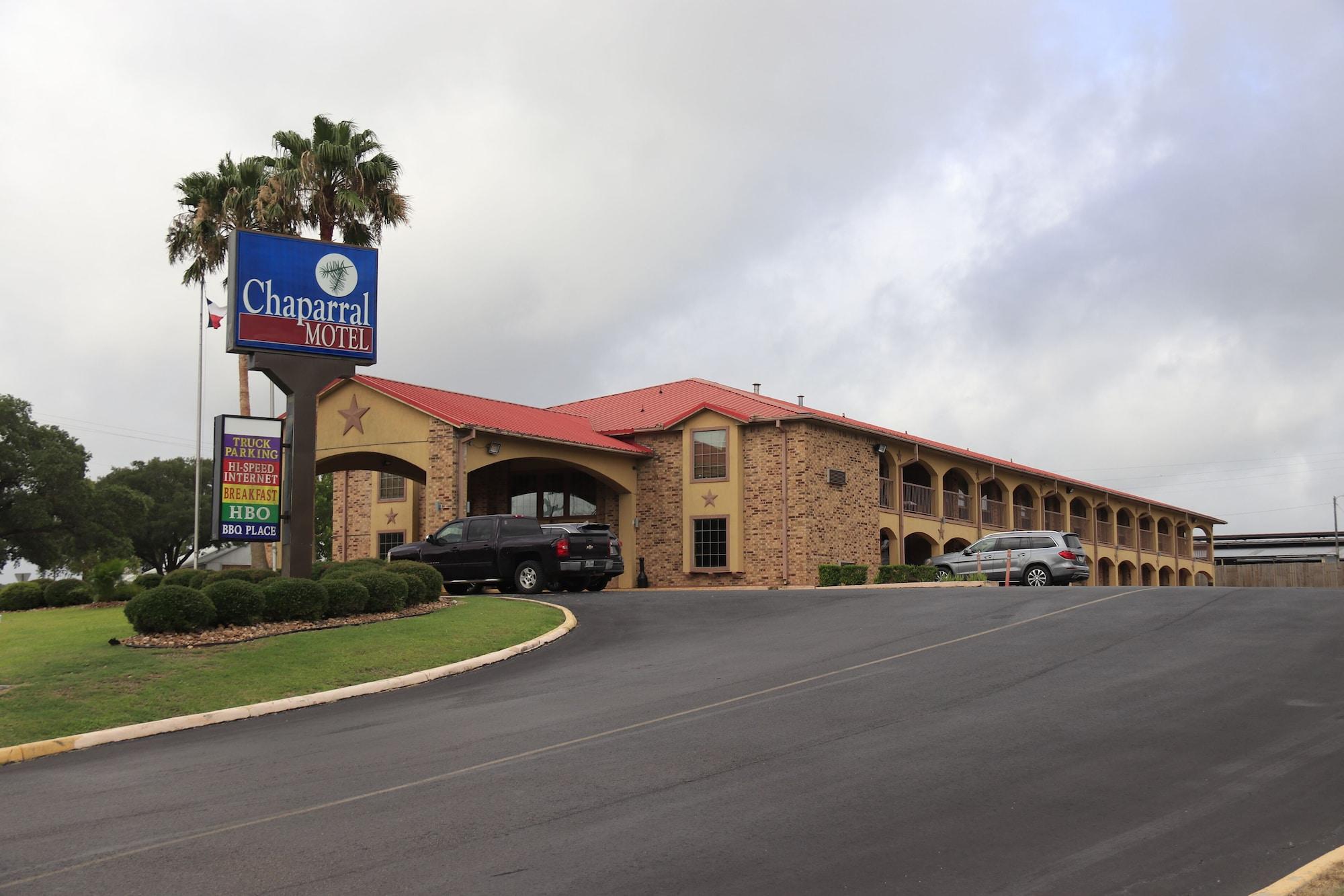 Varios Chaparral Motel