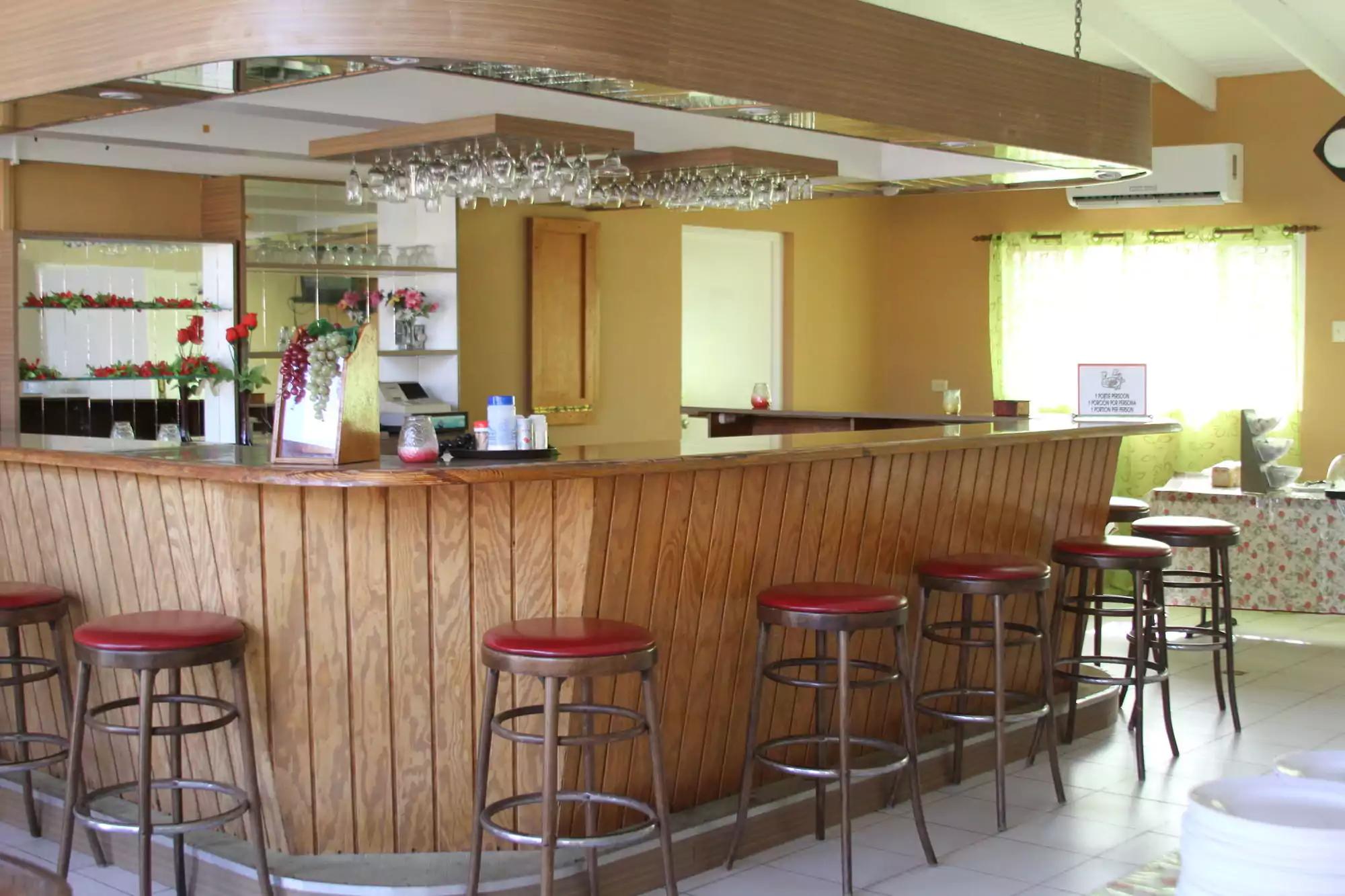 Bar/Salón Coconut inn