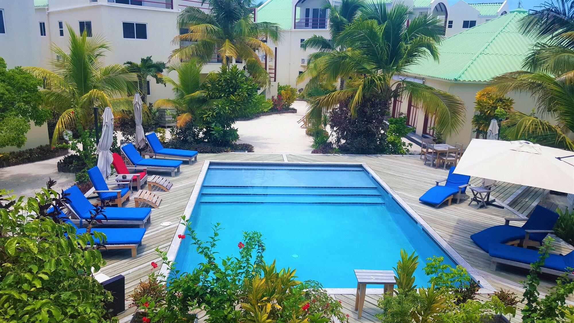 Vista Piscina Tres Cocos Resort