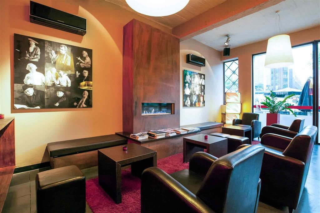 Bar/Salón Hotel Vé