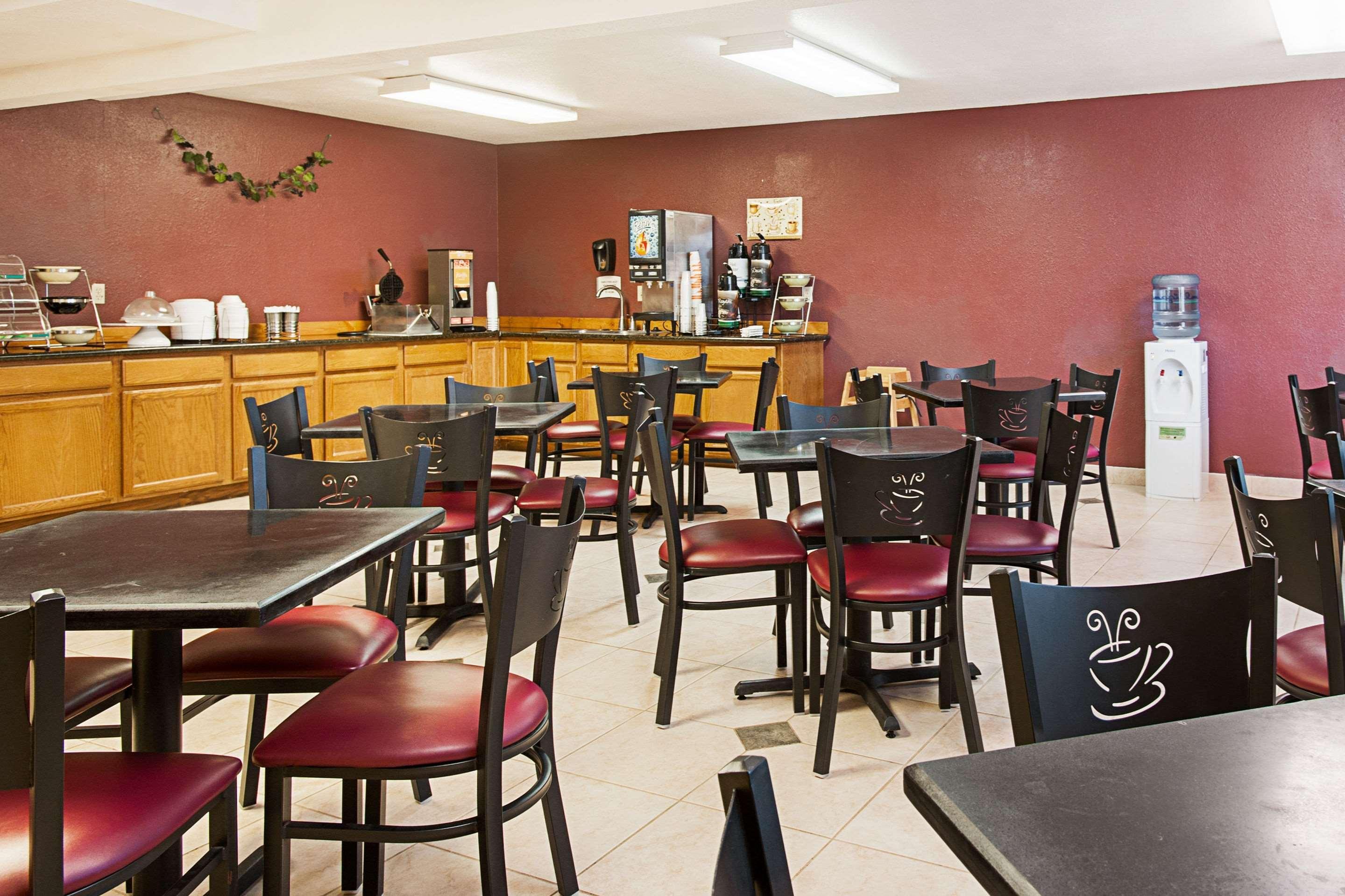 Restaurant Rodeway Inn & Suites Blanding