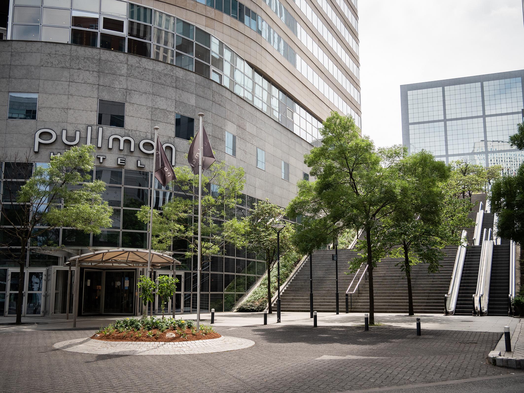 Vista Exterior Pullman Paris La Défense