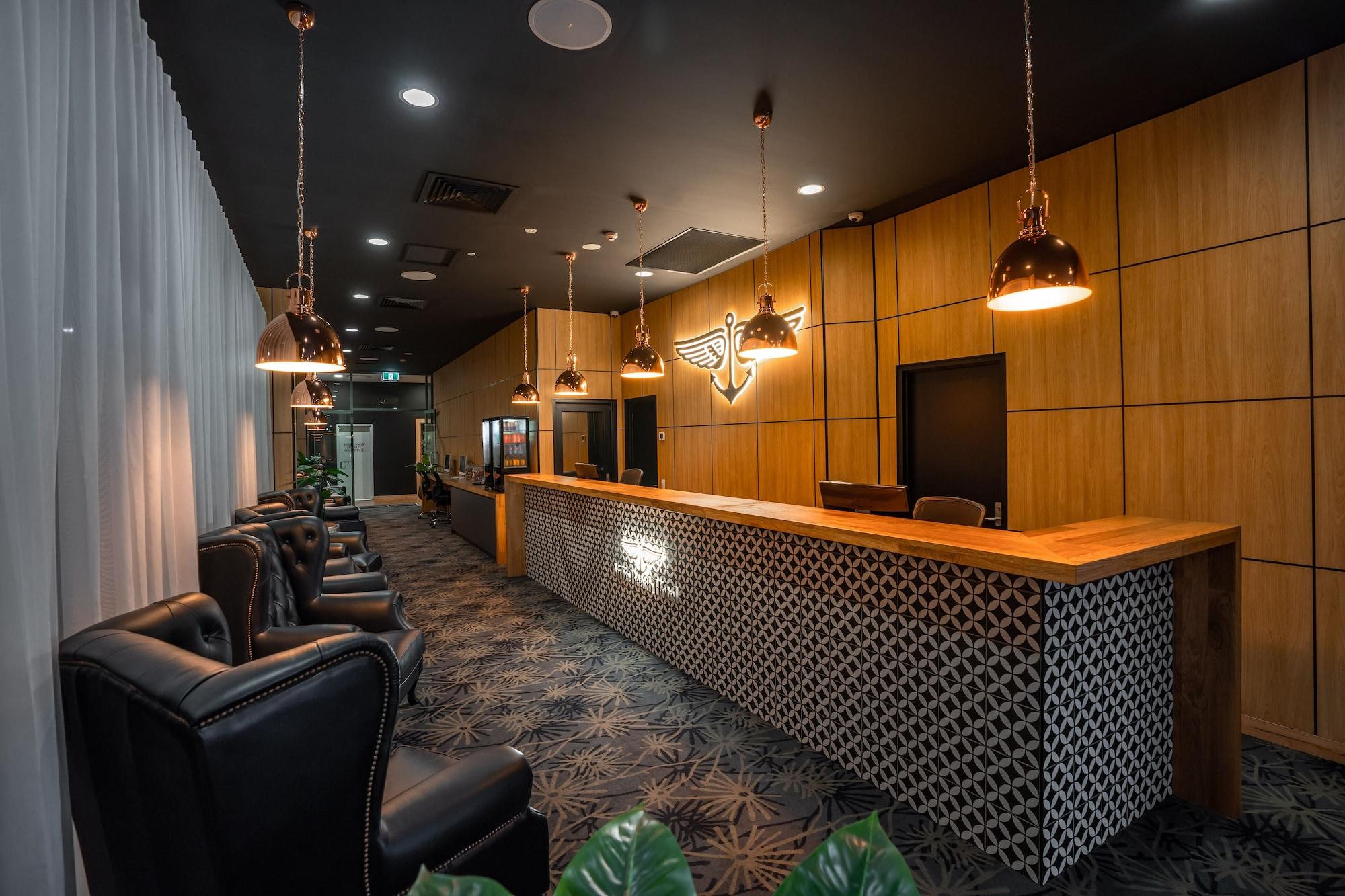 Vista Lobby Airlie Beach Hotel