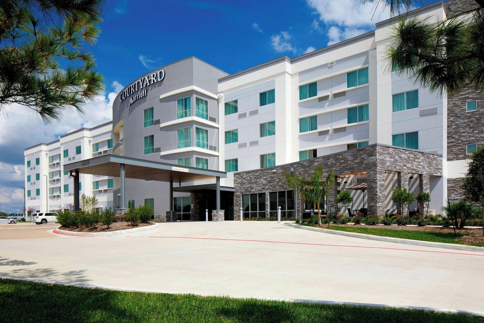 Vista Exterior Courtyard by Marriott Houston Intercontinental Airport