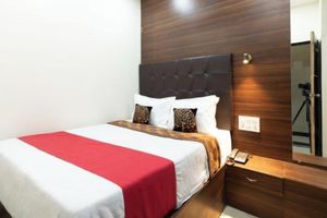 Alojamiento - Hotel Nithyanand