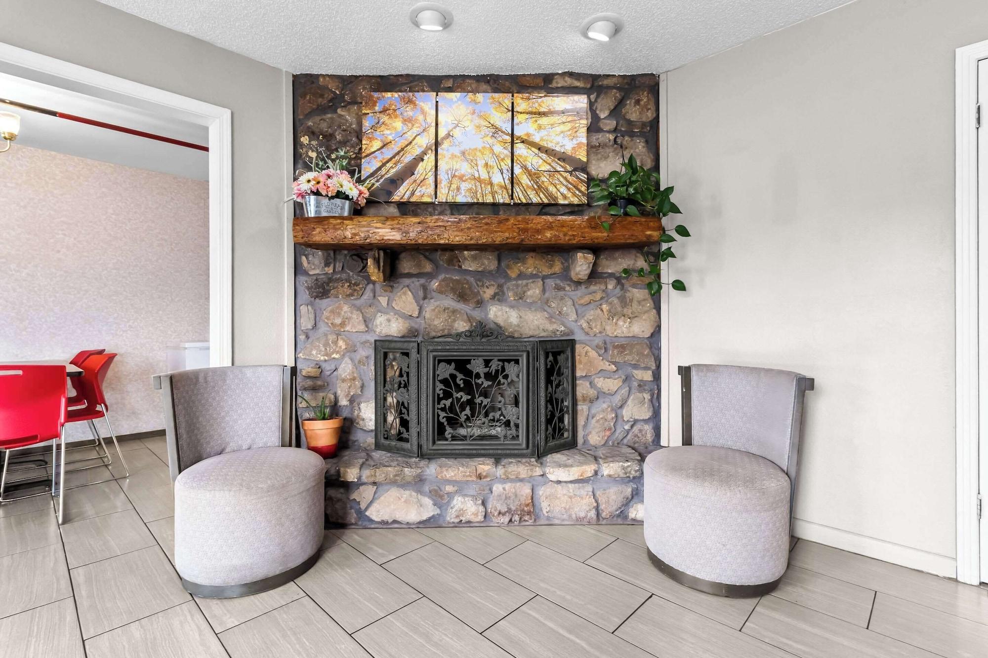 Vista Lobby Rodeway Inn