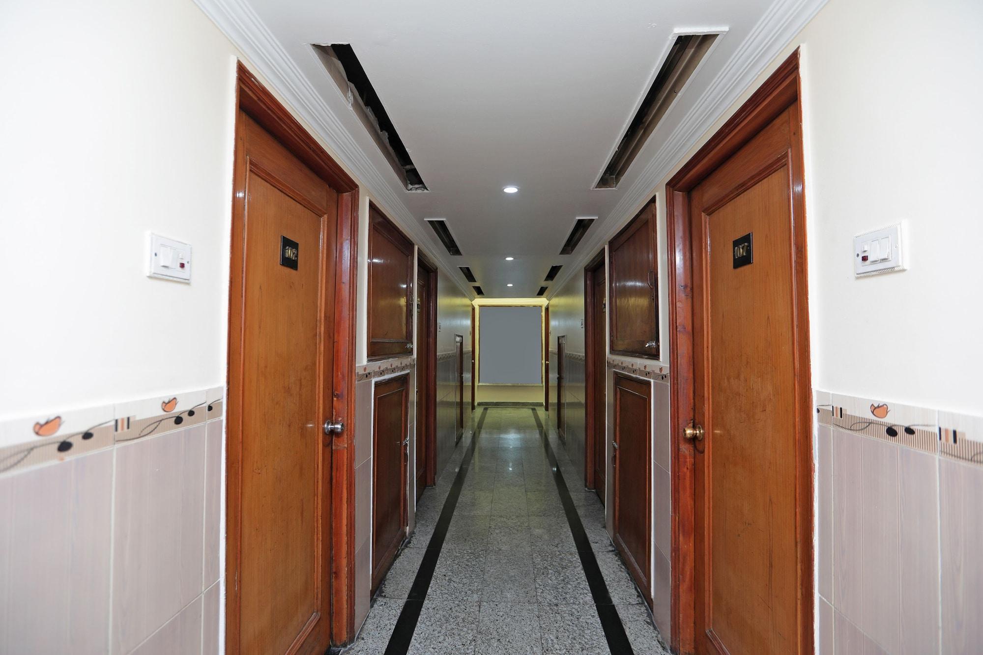 Varios OYO 29807 Hotel The City Heart