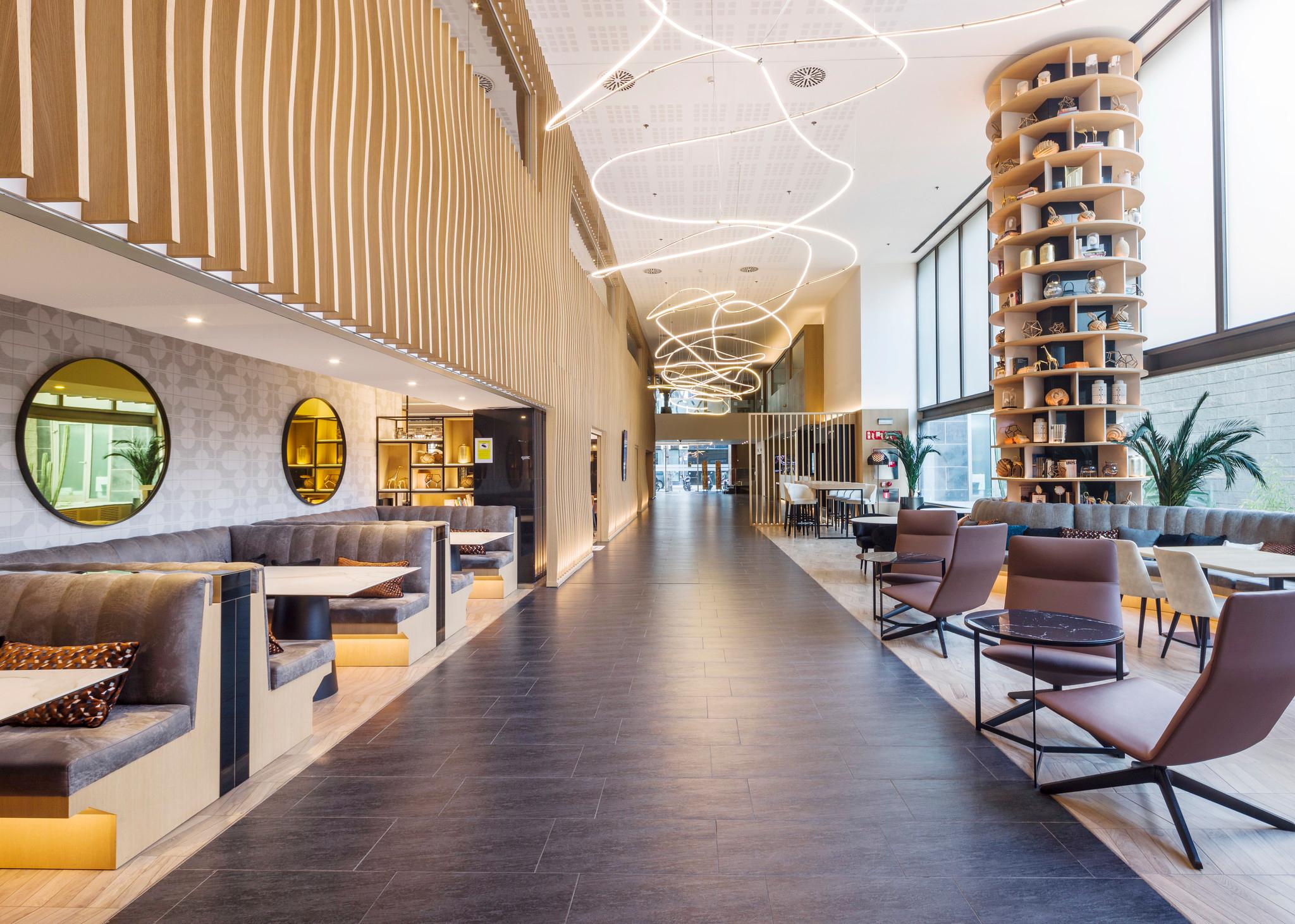 Vista Exterior Hotel ILUNION Barcelona