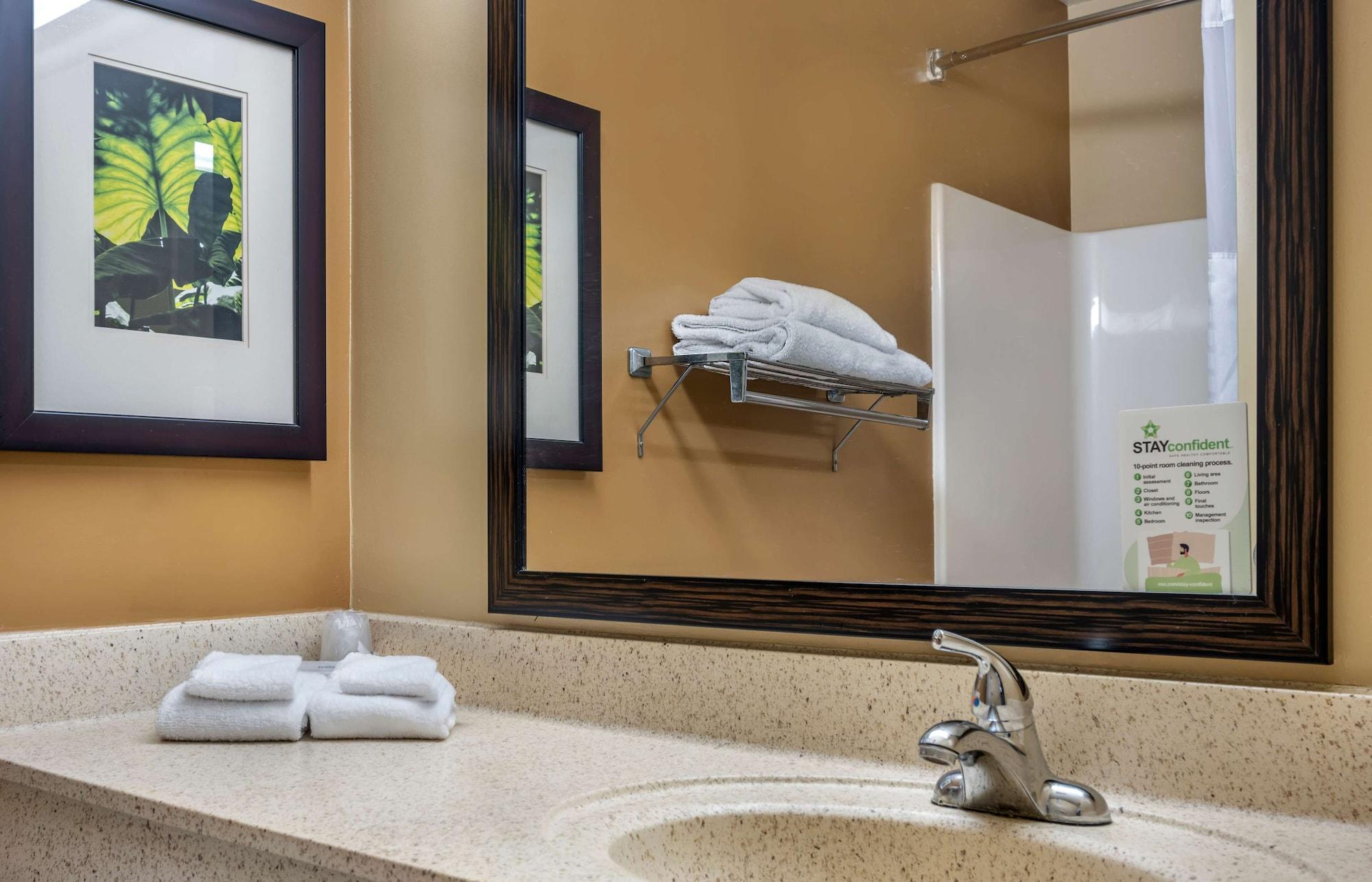 Equipamiento de Habitación Extended Stay America Suites Stockton Tracy