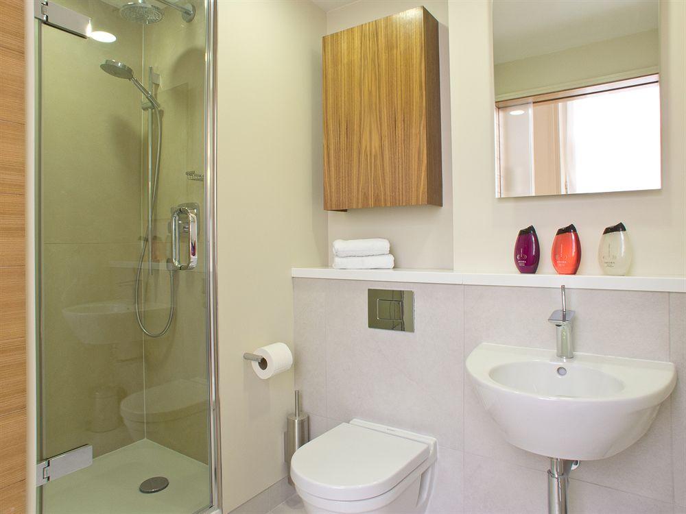 Equipamiento de Habitación Suffolk Lane by BridgeStreet