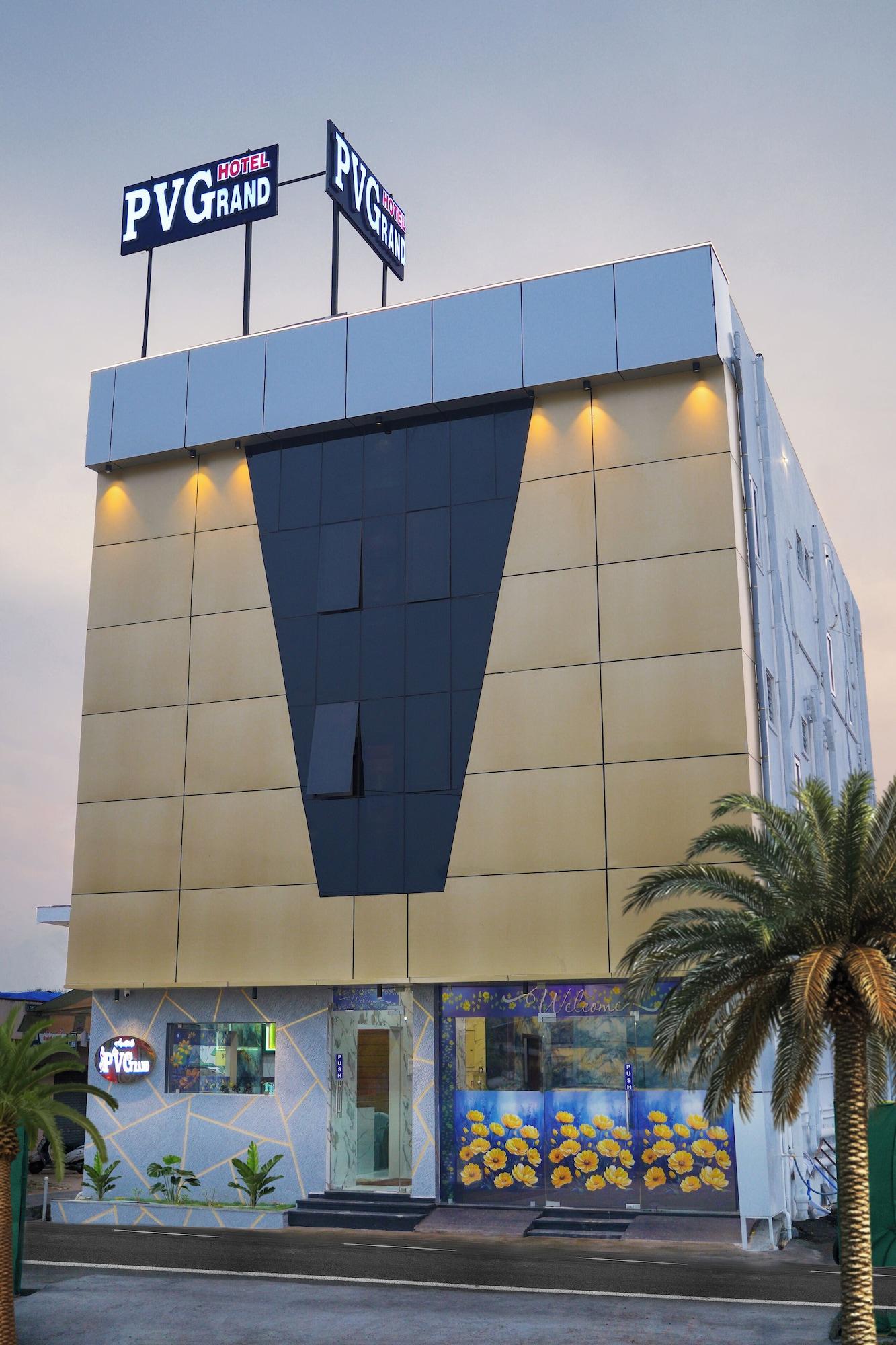 Vista Exterior Pavan Vela Grand
