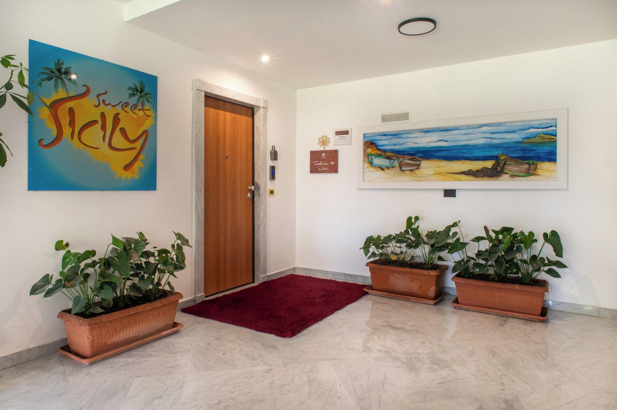 Vista Exterior Federico 70 Suite - Palermo