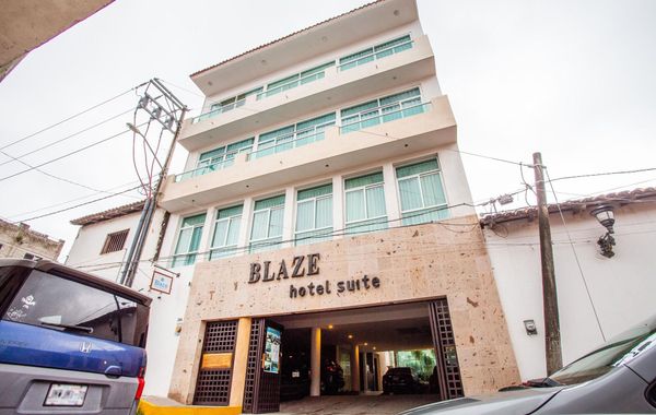 Blaze Hotel & Suite Vallarta - Hoteles en Centro de Puerto Vallarta