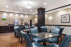 Alojamiento - La Quinta Inn & Suites Auburn