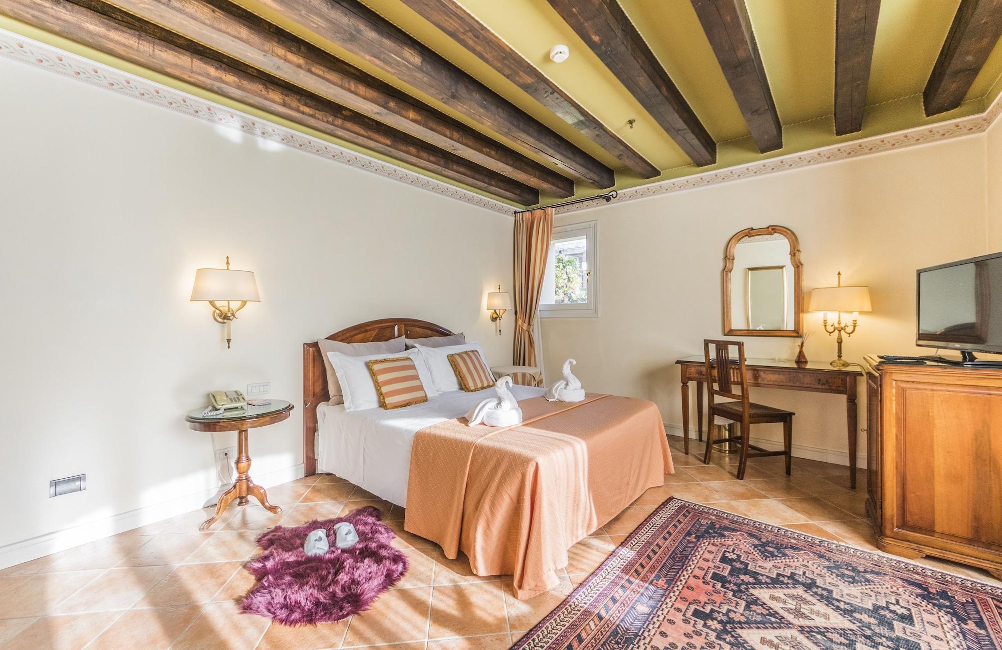 Habitación Villa Fiorita