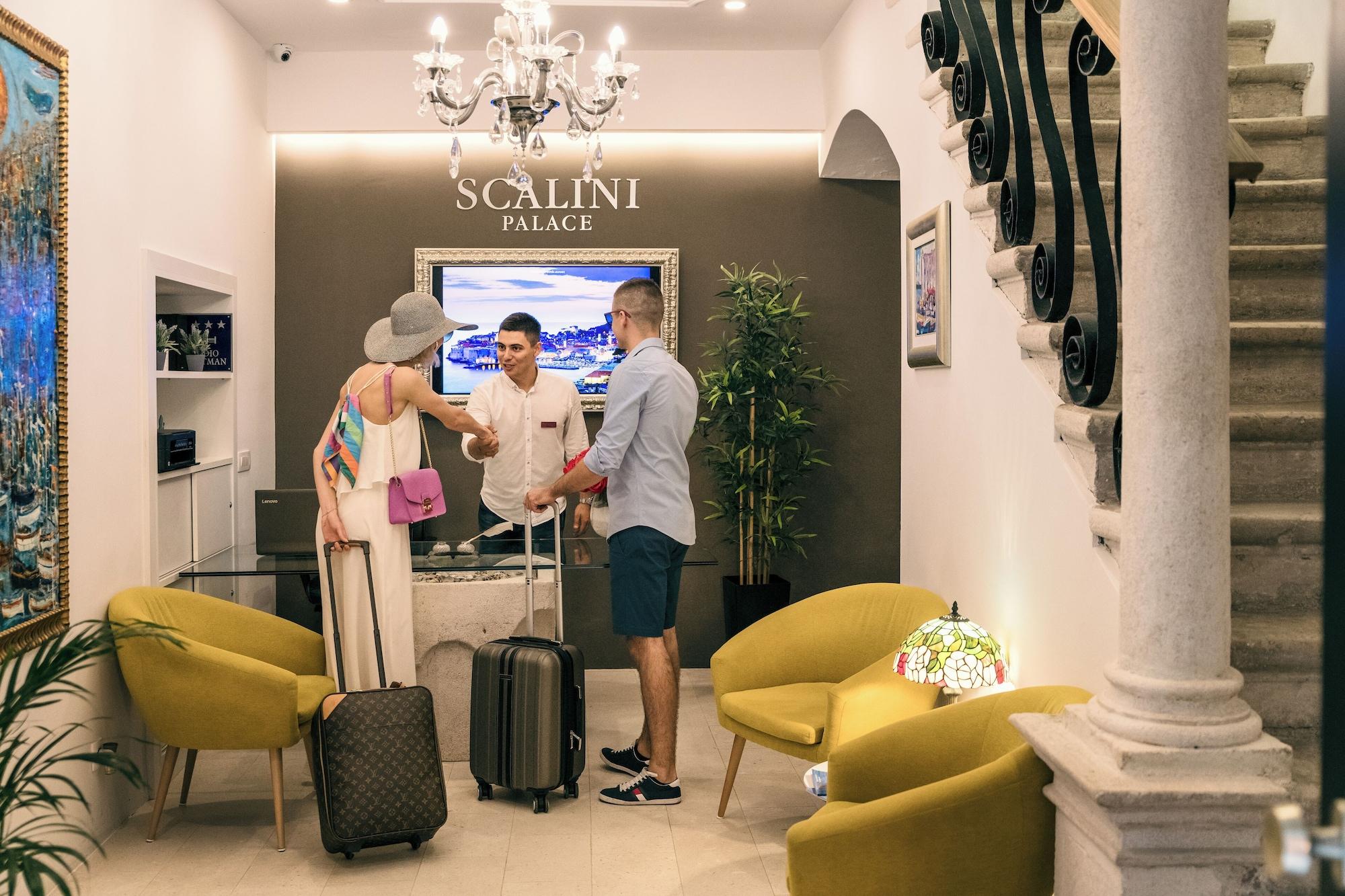 Vista Lobby San Rocco Palace