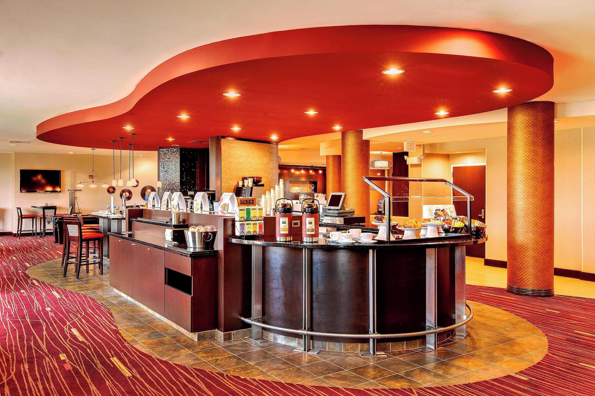 Restaurant Courtyard by Marriott Keene Downtown